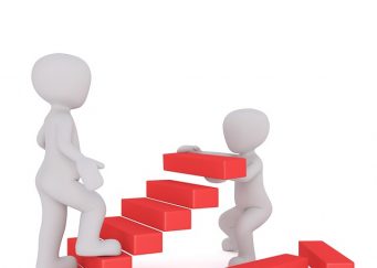 Estimación ascendente